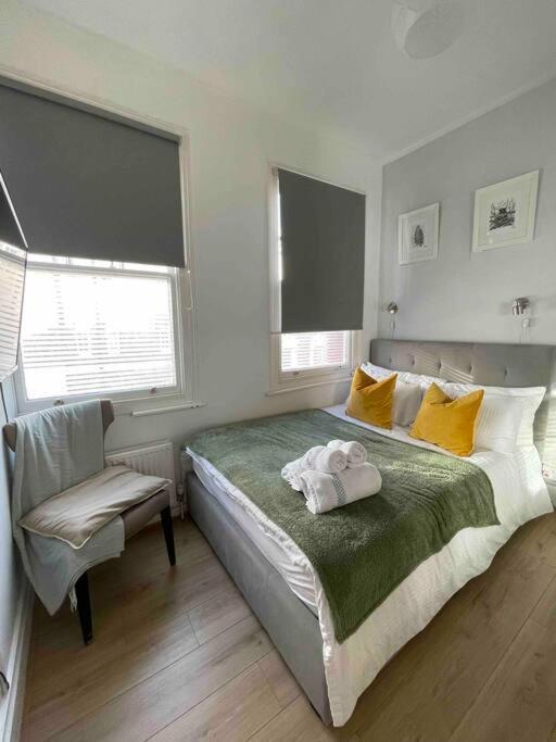 Beautiful And Spacious Flat Londres Exterior foto